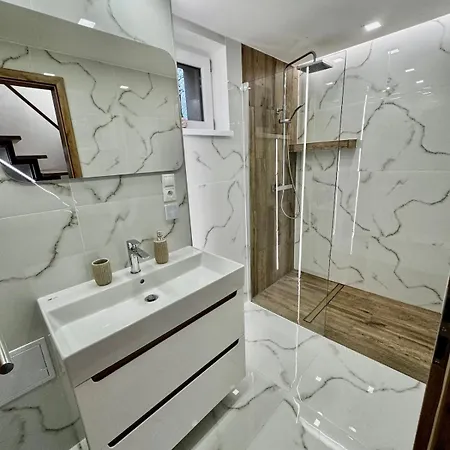 Chata554 Domasa Valkov