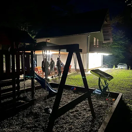 Chata554 Domasa Valkov Σαλέ *