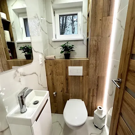 Chata554 Domasa Valkov בקתה *